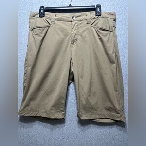 L.L Bean Women’s 8 Performance Shorts Khaki Tan Hiking Travel